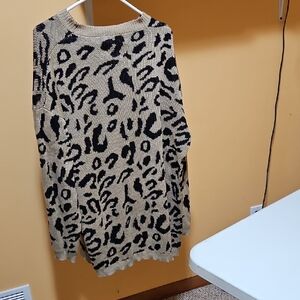 Leopard Print Sweater - Black and Tan